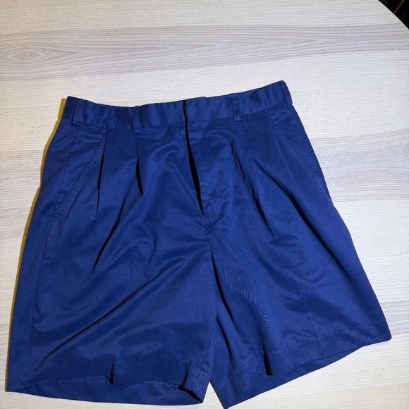 Navy Izod Short pants - Picture 1 of 3